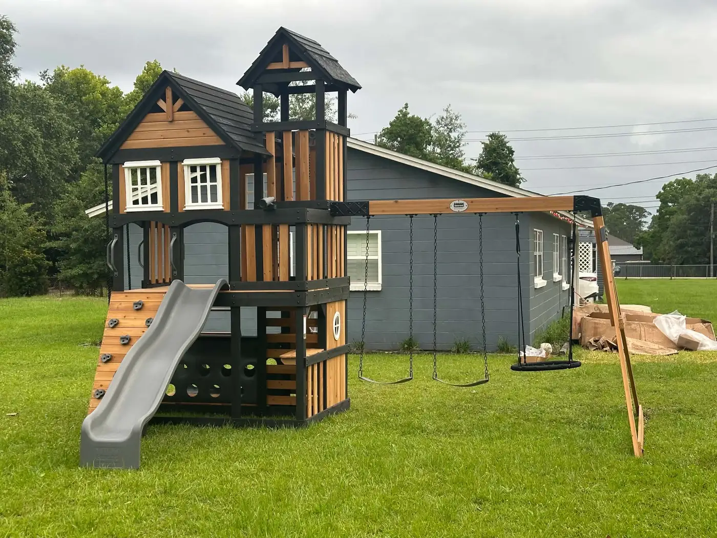Multi-tower playset installation in Pensacola
